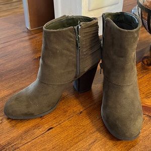 Madden Girl booties. Size 7.5. Olive Green